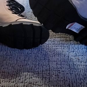 Sorrel Waterproof boots, tan, size 9